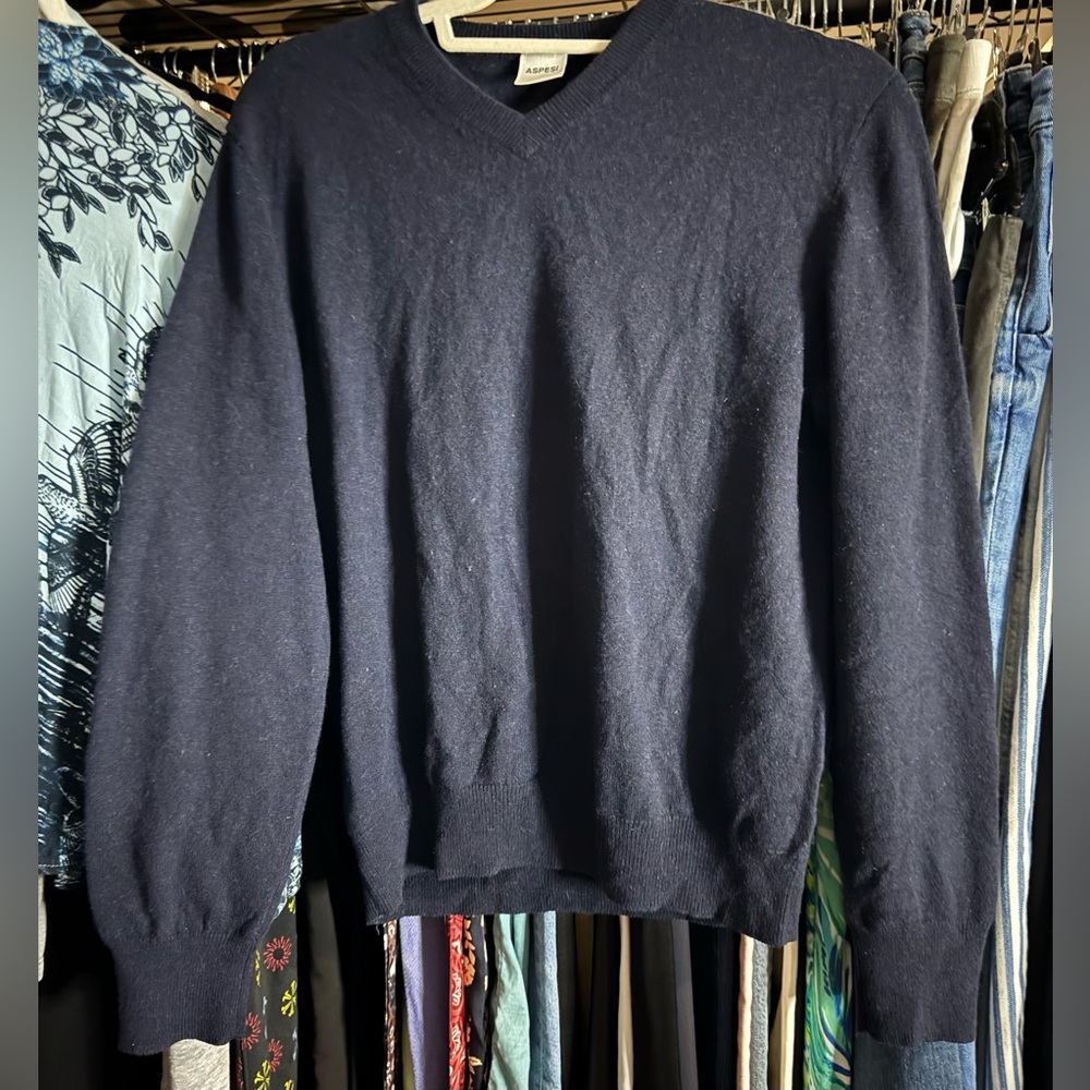 Aspesi navy men’s 100% cashmere v neck sweater size 50 / M